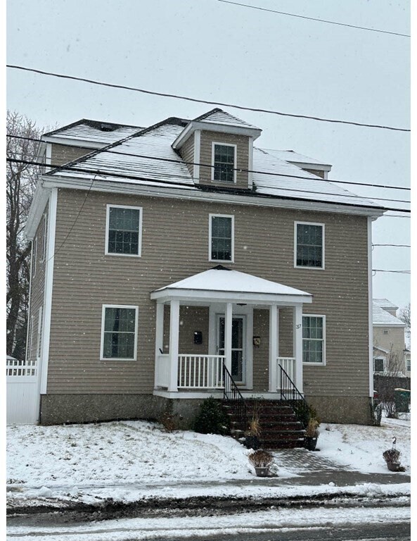37 Mountain Ave Unit 2, Norwood, MA 02062 Room for Rent in Norwood