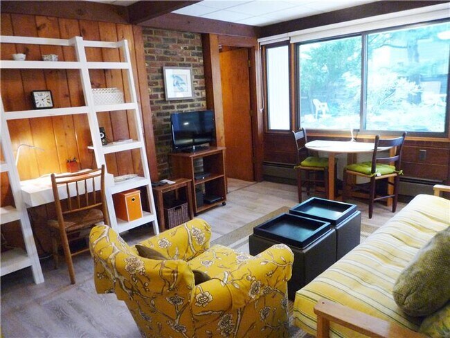 Photo - 9 Bowdoin St Apartment