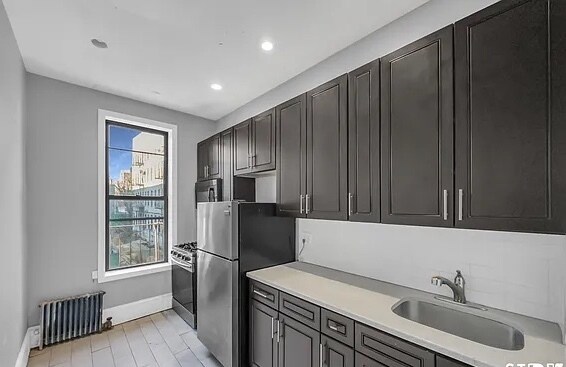 Building Photo - 50 Patchen Ave