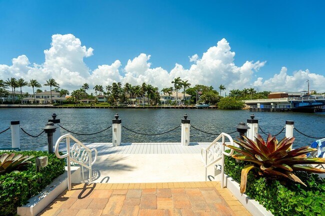 Foto del edificio - 1015 Spanish River Rd
