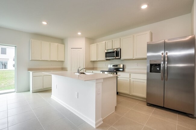Building Photo - 4103 Longleaf St