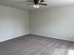 Building Photo - 2522 Bedrock Ln