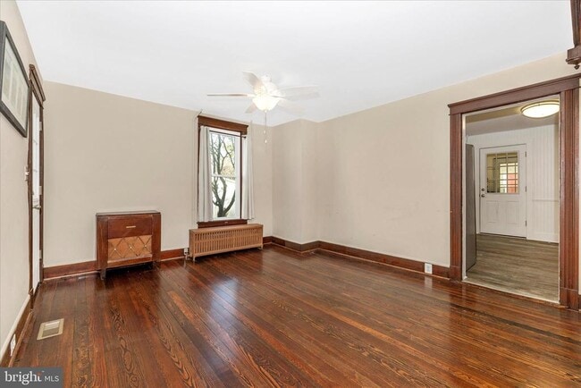 Building Photo - 6 N Farquhar St