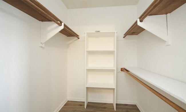 Foto del edificio - 6406 Ashton St