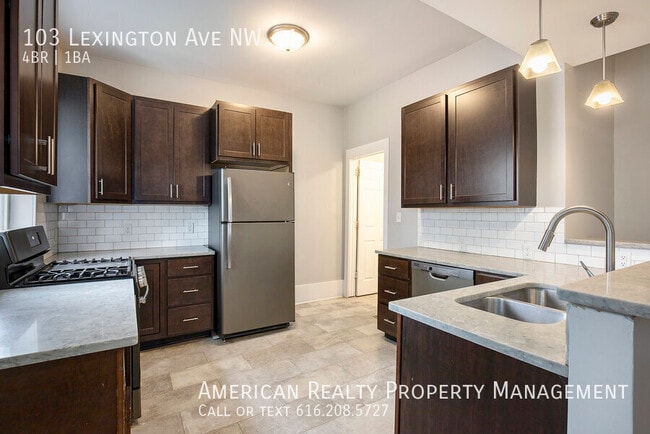 Building Photo - 103 Lexington Ave NW