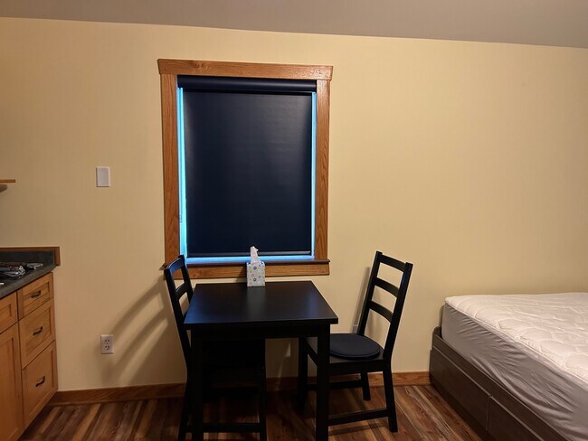 Foto del edificio - 5851 S Pike Lake Rd