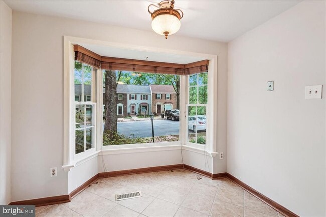 Building Photo - 8230 Goldstream Ct