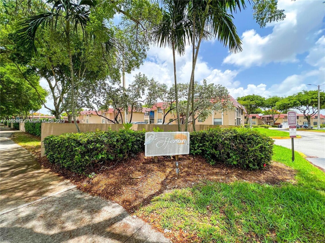 Foto principal - 14915 SW 104th St