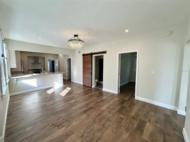 Foto del edificio - 133 E Concord St