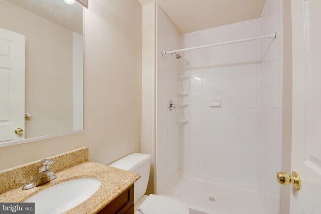 Building Photo - 160 Langdon Farm Cir
