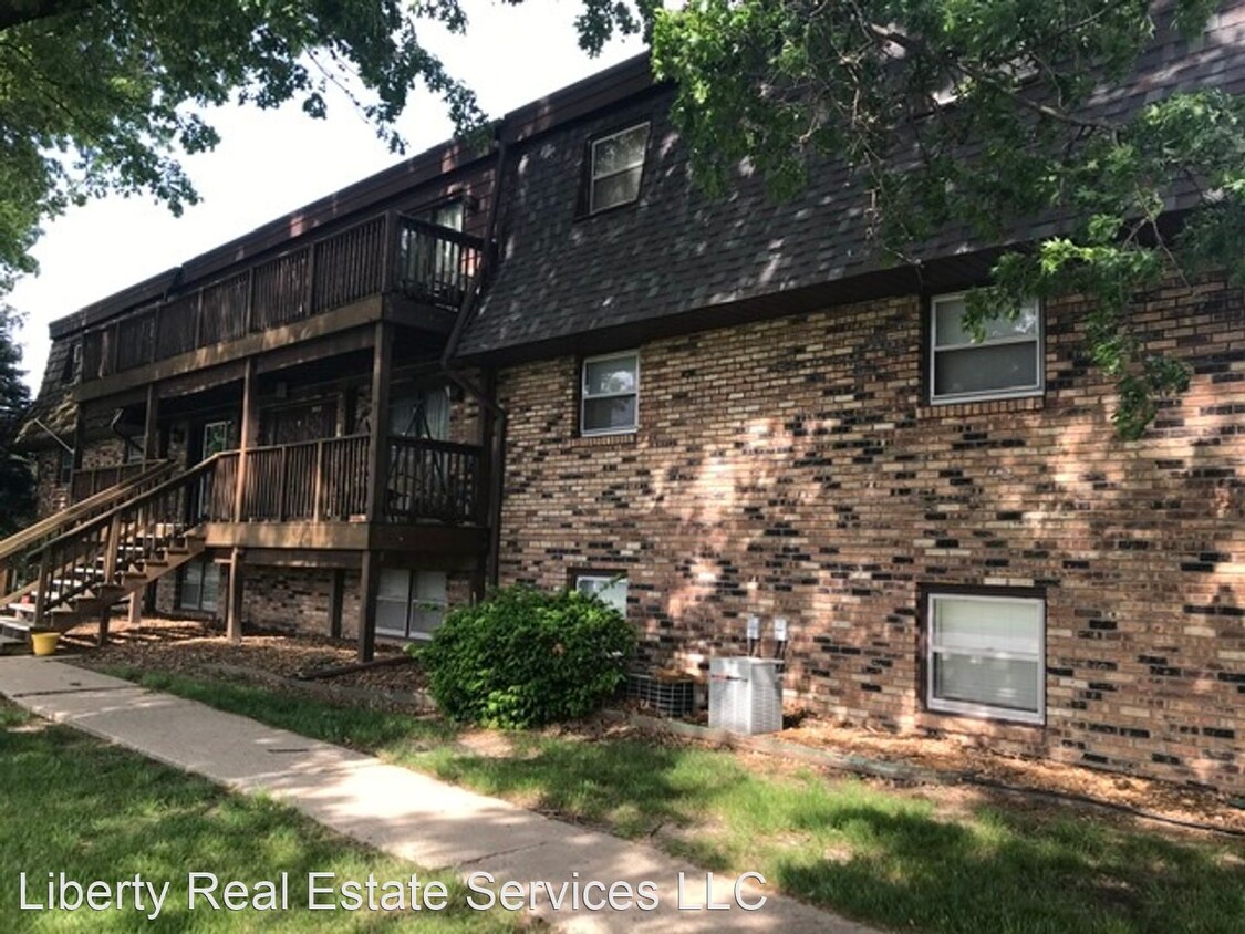 Primary Photo - 2 br, 2 bath House - 2912 TAYLOR AVE UNIT 2