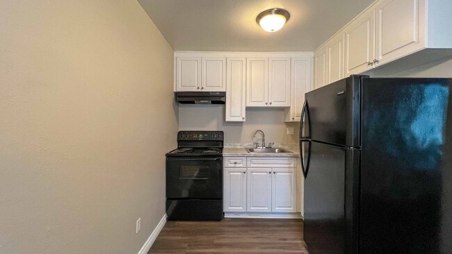 Interior Photo - XAV Imperial Beach Palms