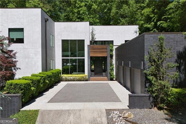 Building Photo - 3209 Teton Dr SE