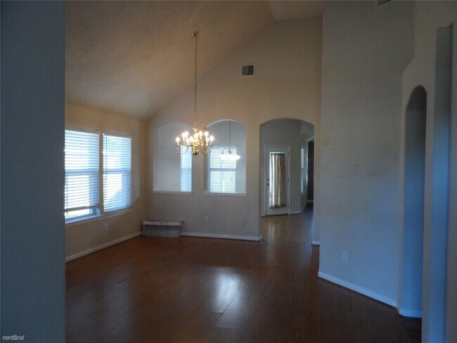 Building Photo - 27210 Decker Prairie Rosehl Rd