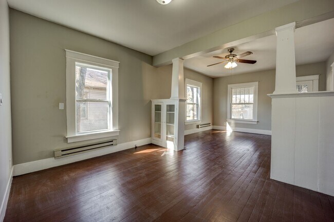Foto del edificio - Freshly Updated 3 Bedroom Home