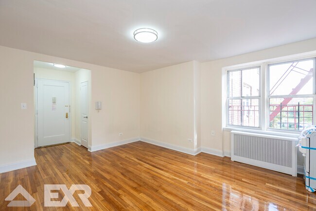 Foto del edificio - 1535 Shore Pkwy