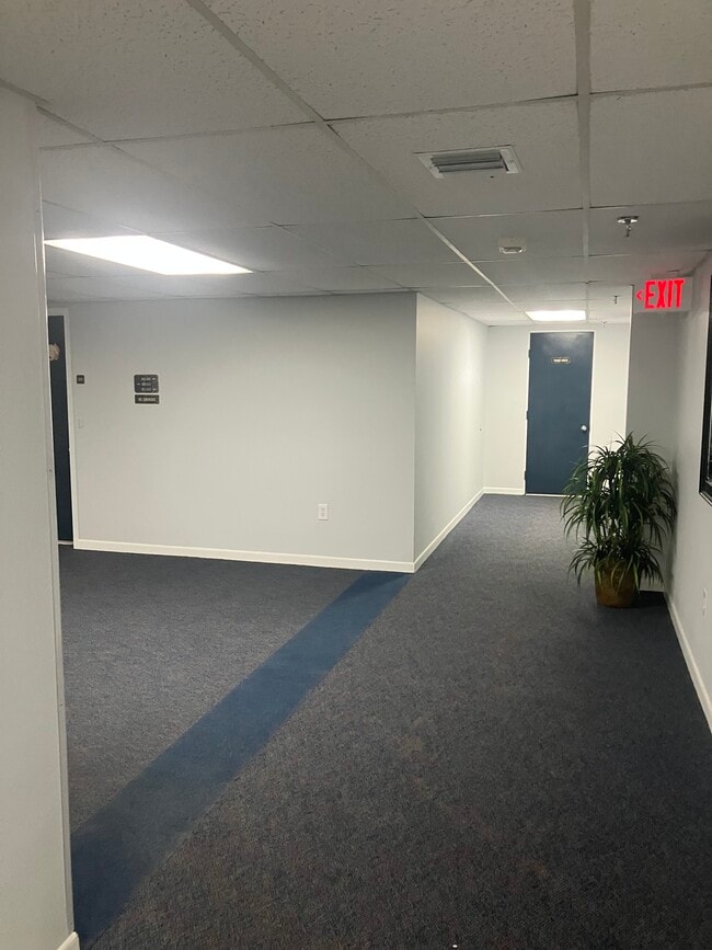 Building Photo - 21405 Olean Blvd