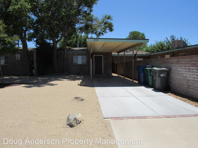 Foto del edificio - 858 W Milling St