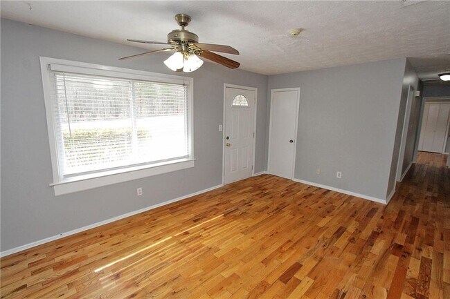 4905 Annistown Rd, Stone Mountain, GA 30087 - House Rental in Stone ...