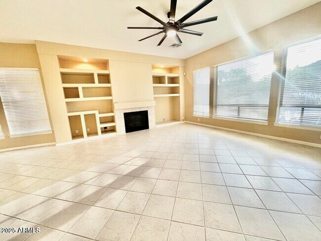 Foto del edificio - 11041 N 138th Way