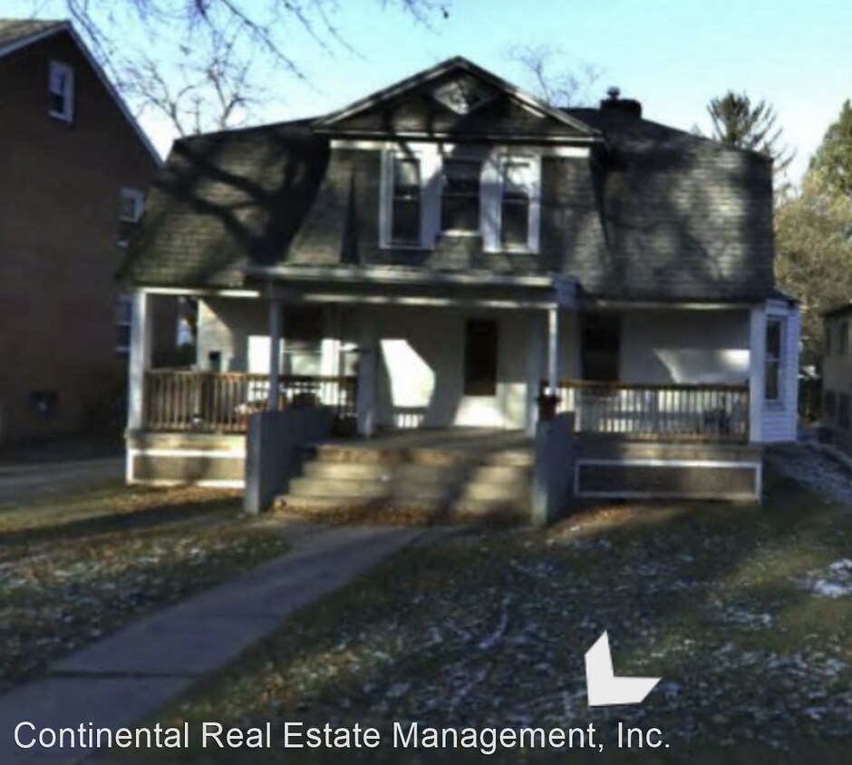 6 br, 3 bath House 163 East Park Avenue House Rental in State