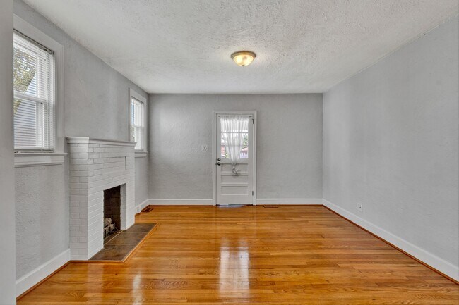 Foto del edificio - 1714 Roanoke Ave SW