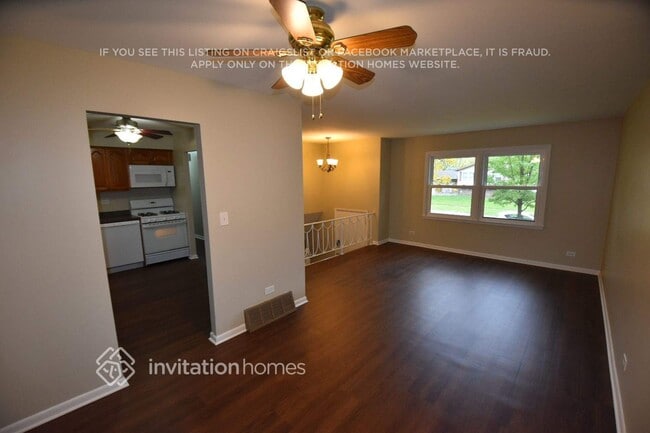 Building Photo - 7939 Edgewood Ct