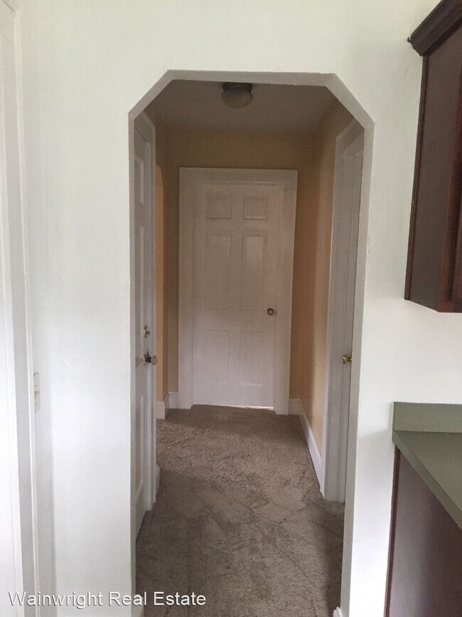 Building Photo - 4 br, 2 bath House - 312 Neoma Avenue