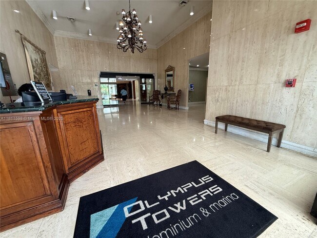 Foto del edificio - 600 Three Islands Boulevard