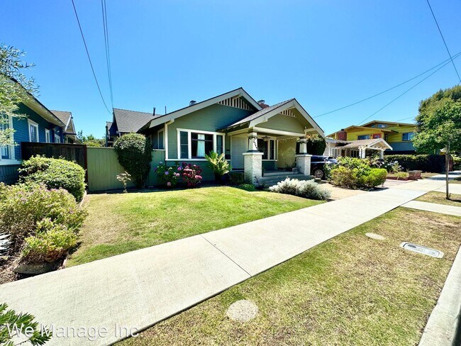 Foto del edificio - 2 br, 2 bath House - 2544 E 3rd St