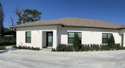Building Photo - 2573 Gulfstream Rd