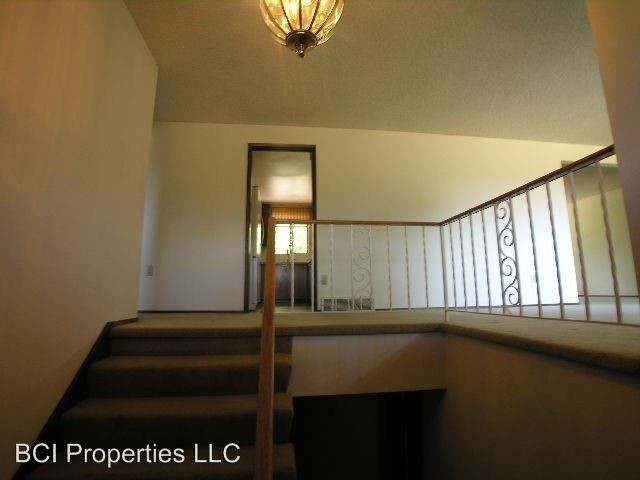 Building Photo - 3 br, 2.5 bath House - 1016 Union Ave