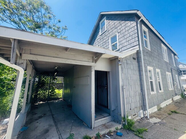 Foto del edificio - 3405 Roehl Ave