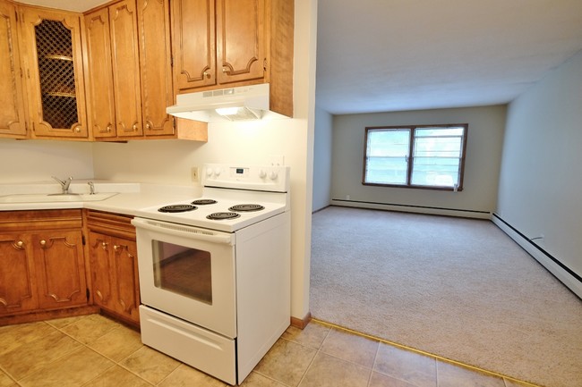 Building Photo - Dayton Apartments 1635