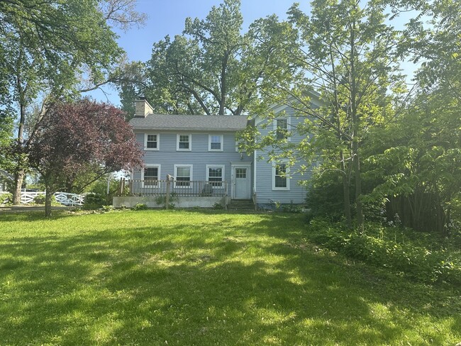 Building Photo - 3896 Drexel Ave