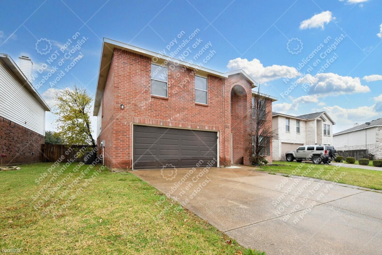 Foto principal - 4 br, 2.5 bath House - 2912 Rocco Dr
