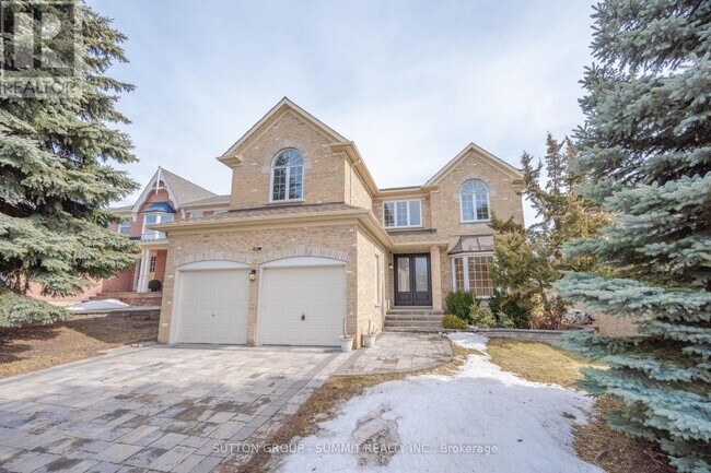 Building Photo - 49 Central Park Dr