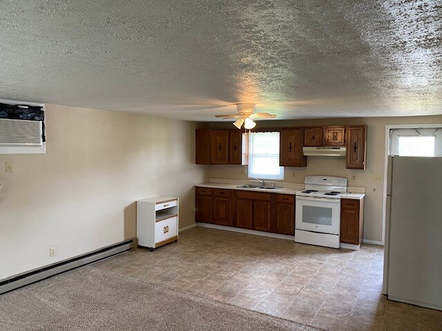Building Photo - 608 S Sylvan St