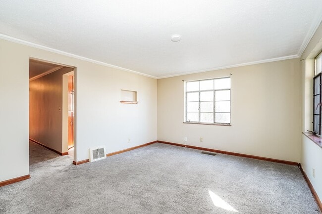 Foto del edificio - 154-156-156 N Huron Ave