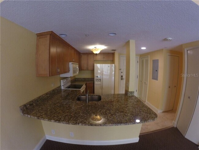 Foto del edificio - 36750 US Hwy 19 N