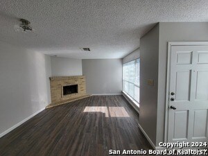 Foto del edificio - 8431 Cranberry Hill