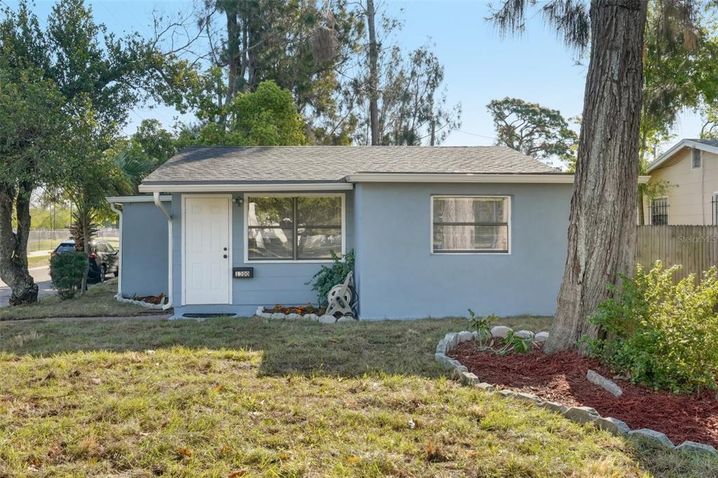 Foto principal - 1300 37th St S
