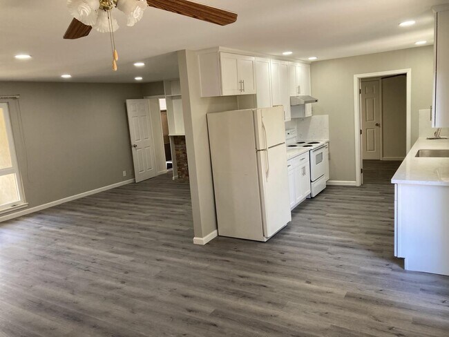 Foto del edificio - 949 Coeur D Alene Way