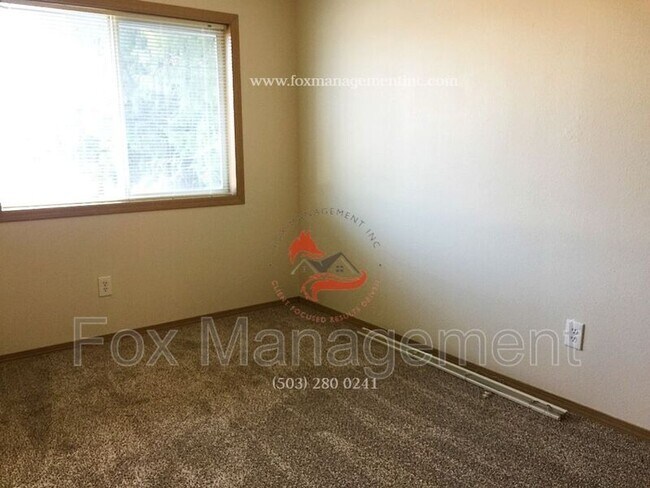 Foto del edificio - 16106 SE Caruthers St