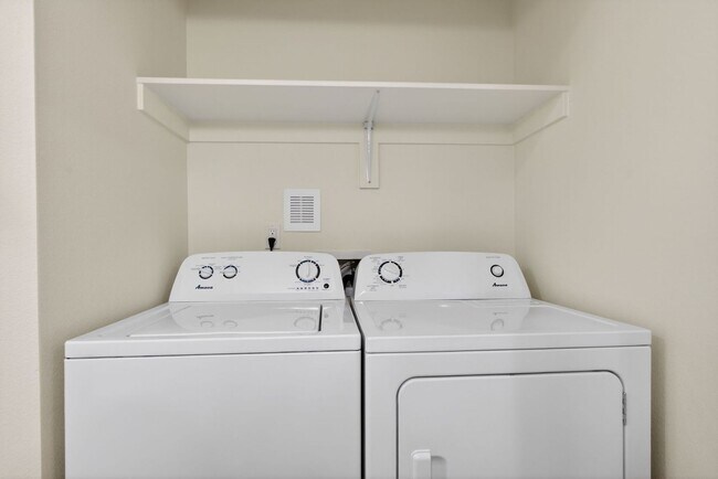 Interior Photo - Woodstock Manor