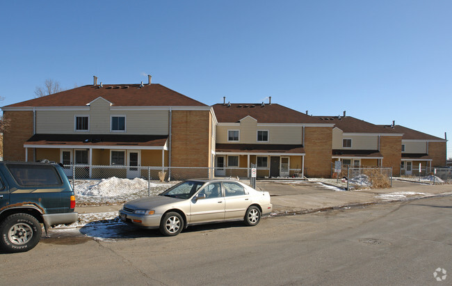 Building Photo - Olson Townhomes