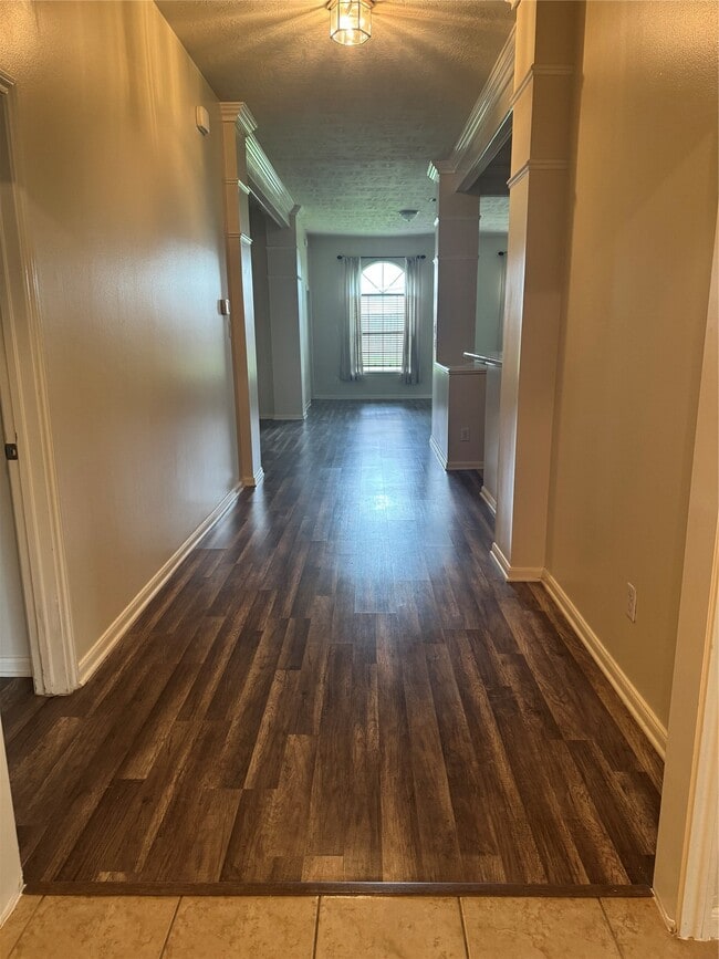 Building Photo - 2310 Pasqua Trail