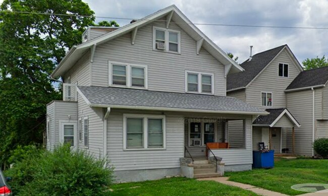Building Photo - 6508 N Maple St
