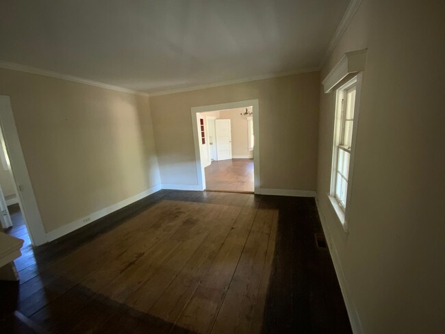 Building Photo - Barnwell/Thompson Property