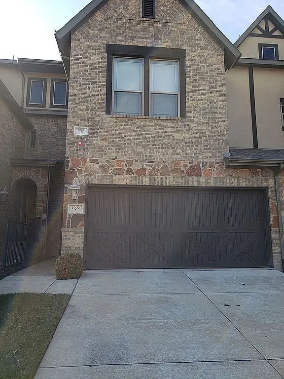 Foto del edificio - 1605 Brook Glen Dr